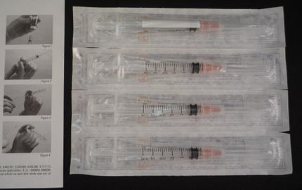 Sol - M Sol - Care™ 3mL Luer Lock Safety Syringe with Exchangeable Needle 25g X 1" 100 each/box, 8 box/case 100079IM - A Medi Supplies